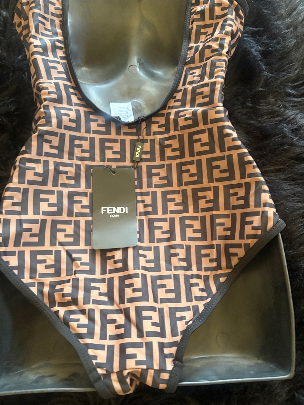 Fendi brown and Black Logo-Print One-Piece swimsuit - Picture 4 of 9